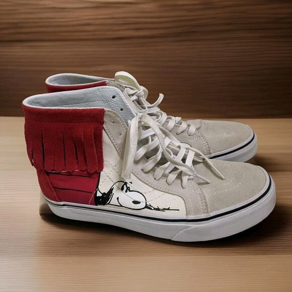 Vans Peanuts Sk8-Hi Moc 'Dog House' Unisex M/7 W/8.5 Sneakers Snoopy Charlie - Picture 1 of 10